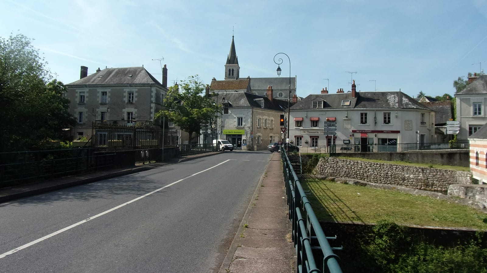 Monts (Indre-et-Loire)
